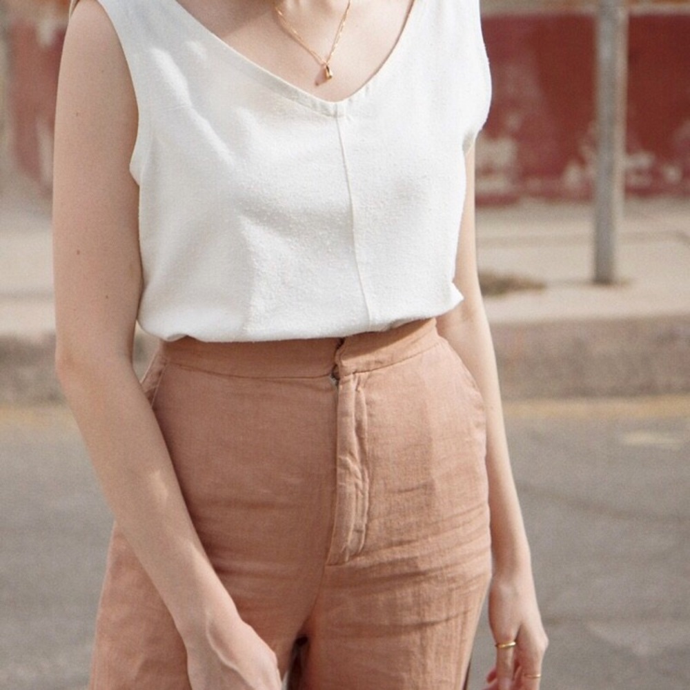 🆕 Val Crop Pant in Pecan Linen - Picture 3 of 8